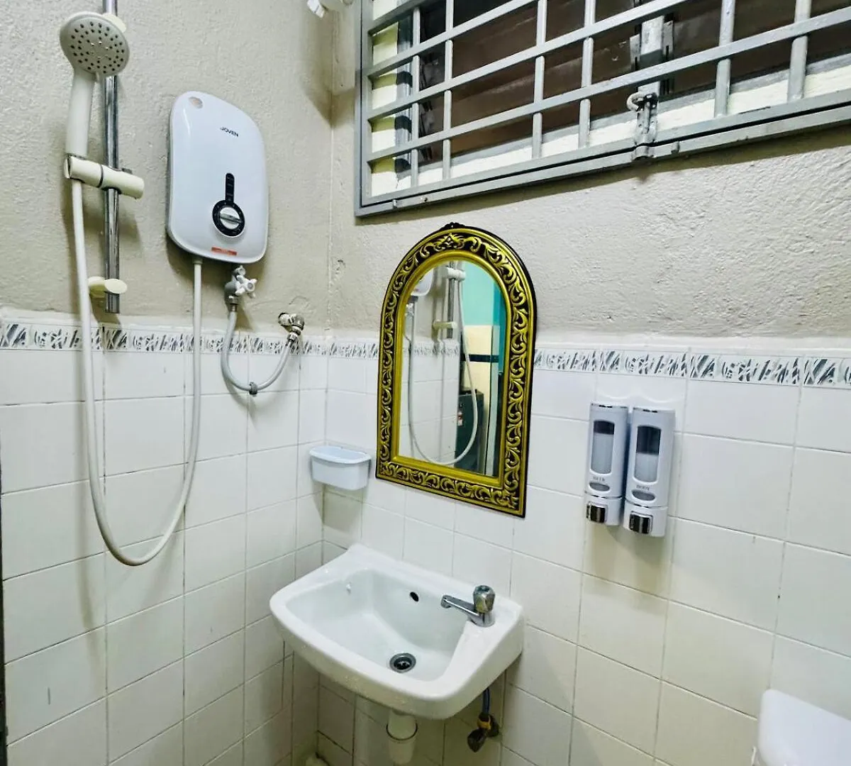 Budget1Br Walk To Usm 2Pax Airport Malaysian Guest Only ゲルゴル アパート
